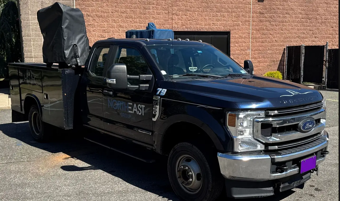 2021 Ford F350 Super Duty SuperCab - Image 2