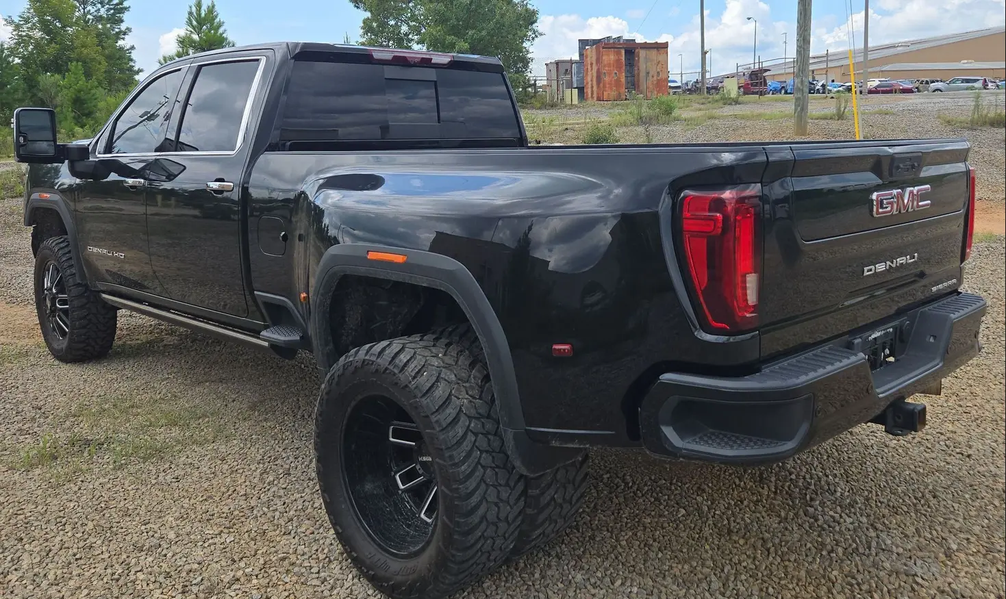 2023 GMC Sierra 3500HD Denali - Image 7