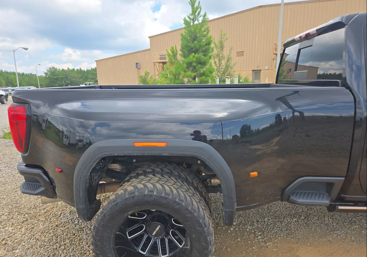 2023 GMC Sierra 3500HD Denali - Image 14