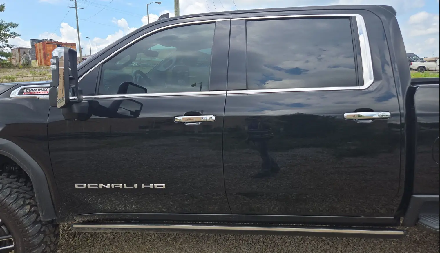 2023 GMC Sierra 3500HD Denali - Image 21