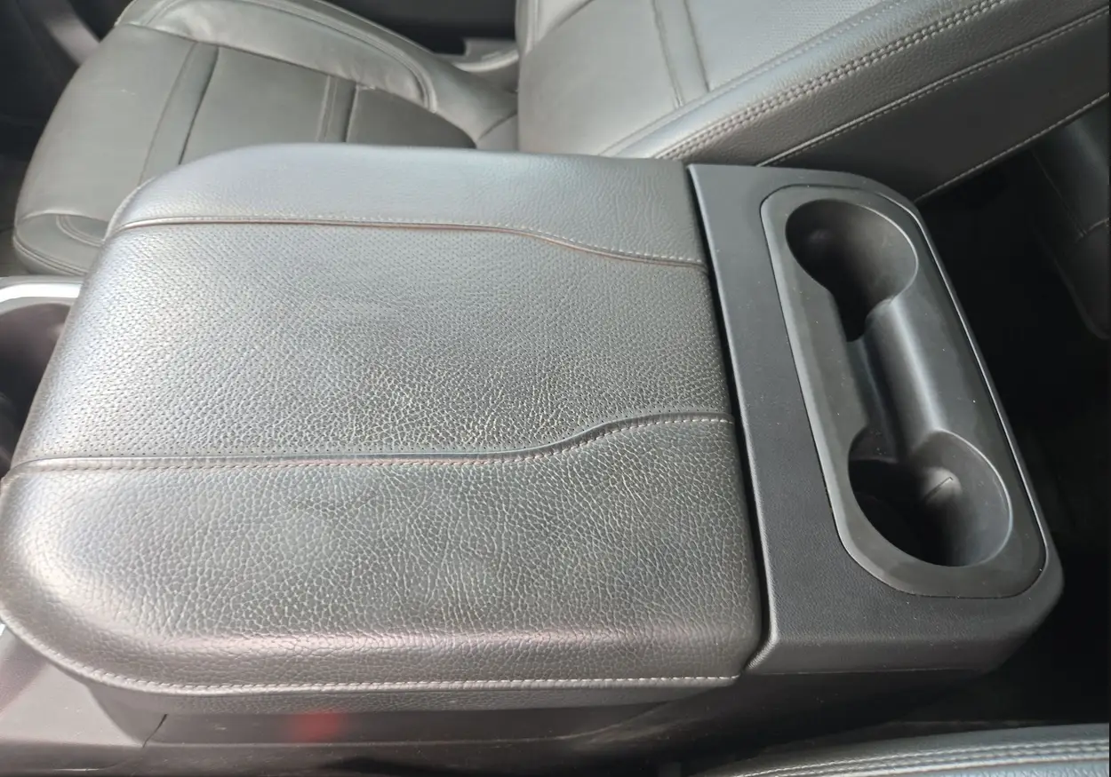 2023 GMC Sierra 3500HD Denali - Image 40