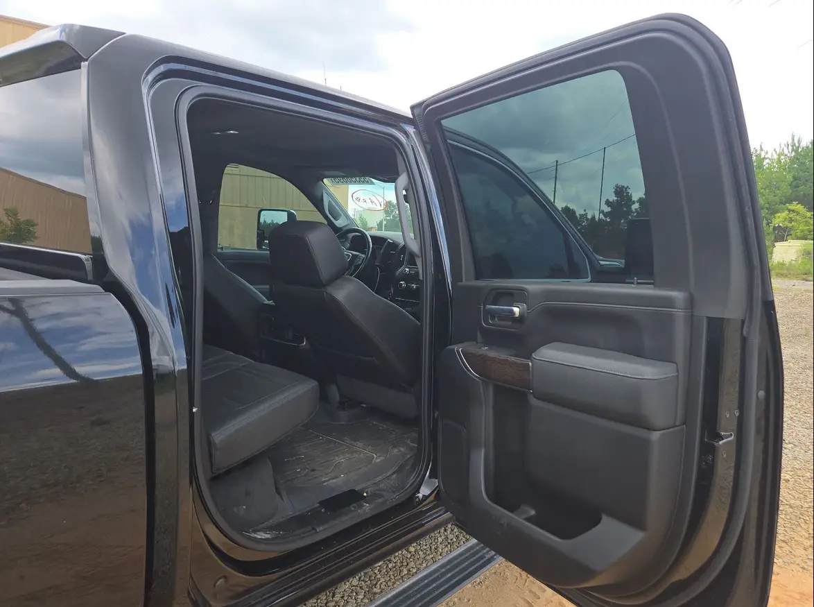 2023 GMC Sierra 3500HD Denali - Image 47