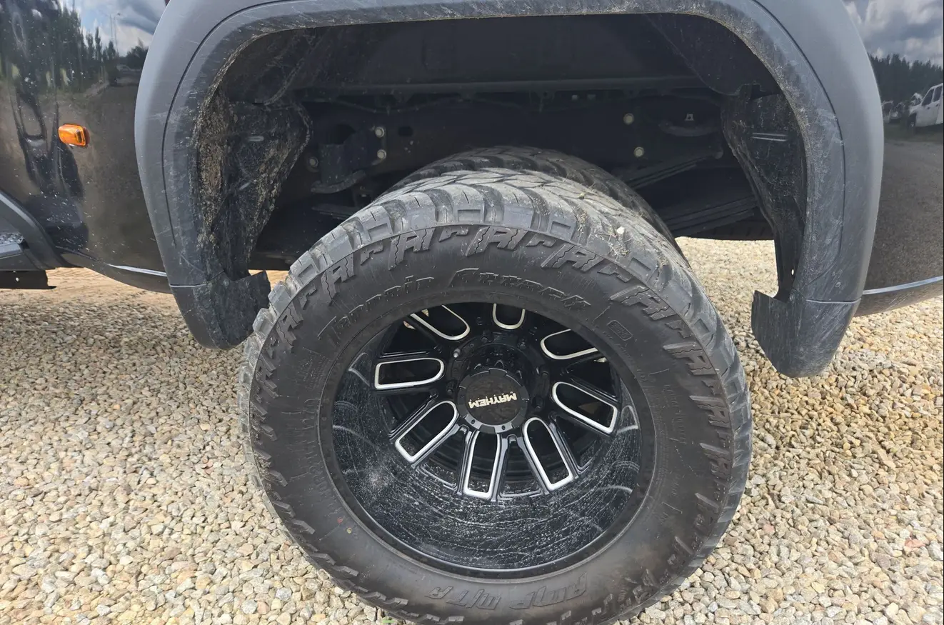 2023 GMC Sierra 3500HD Denali - Image 69