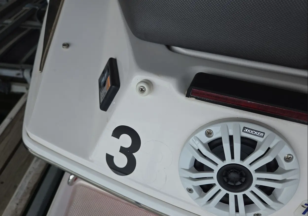 2014 Regal 2300 Fastrac - Image 16