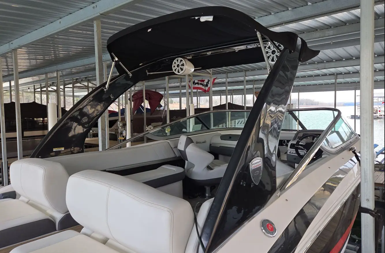 2014 Regal 2300 Fastrac - Image 28