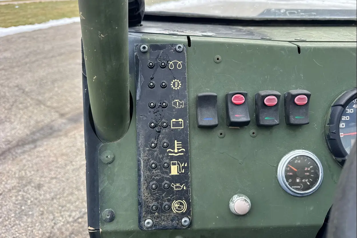 2015 Polaris Defense Dagor - Image 25