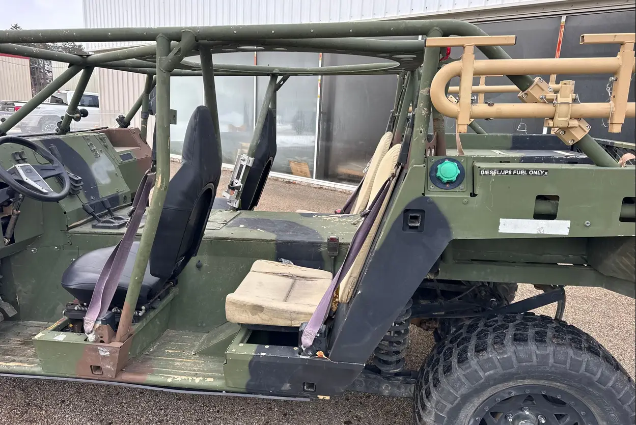 2015 Polaris Defense Dagor - Image 32