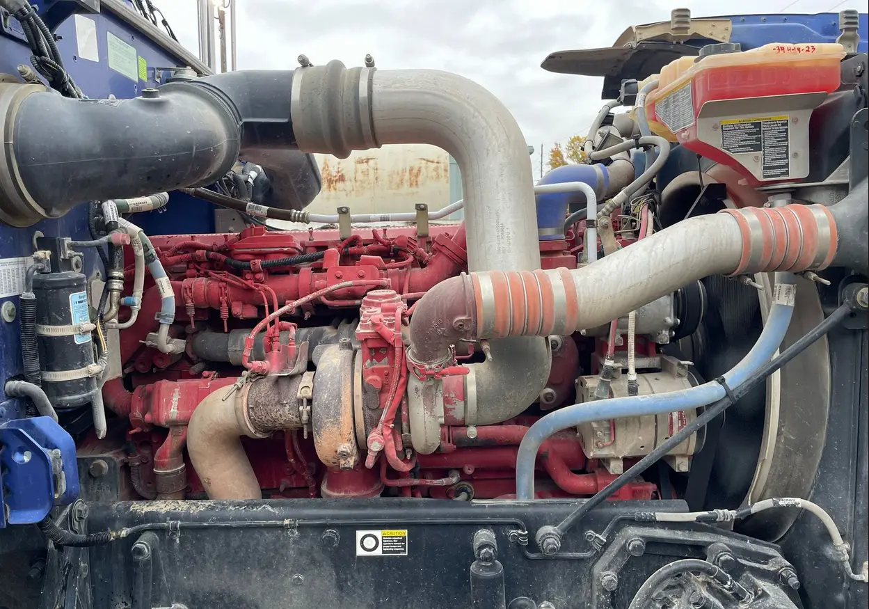 2013 Peterbilt 388 semi truck - Image 57