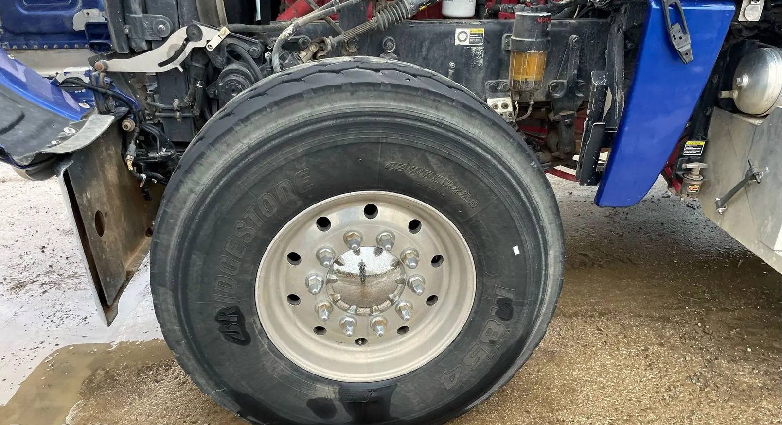 2013 Peterbilt 388 semi truck - Image 63