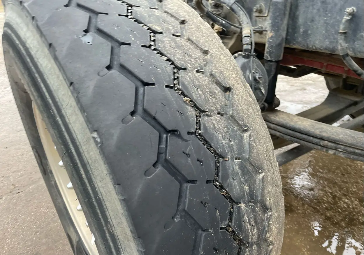 2013 Peterbilt 388 semi truck - Image 64