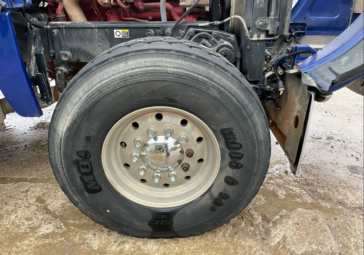 2013 Peterbilt 388 semi truck - Image 66