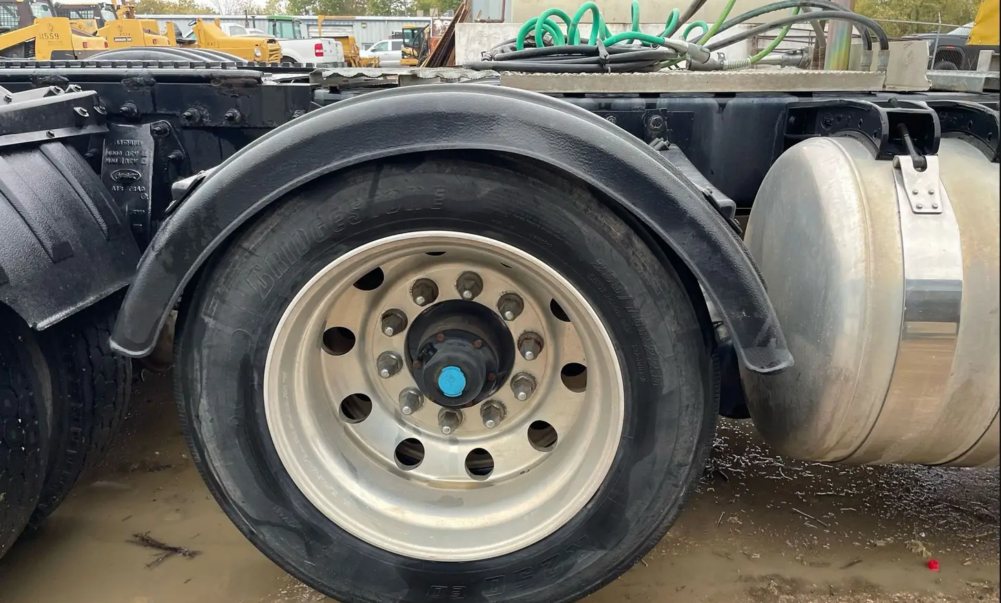 2013 Peterbilt 388 semi truck - Image 68