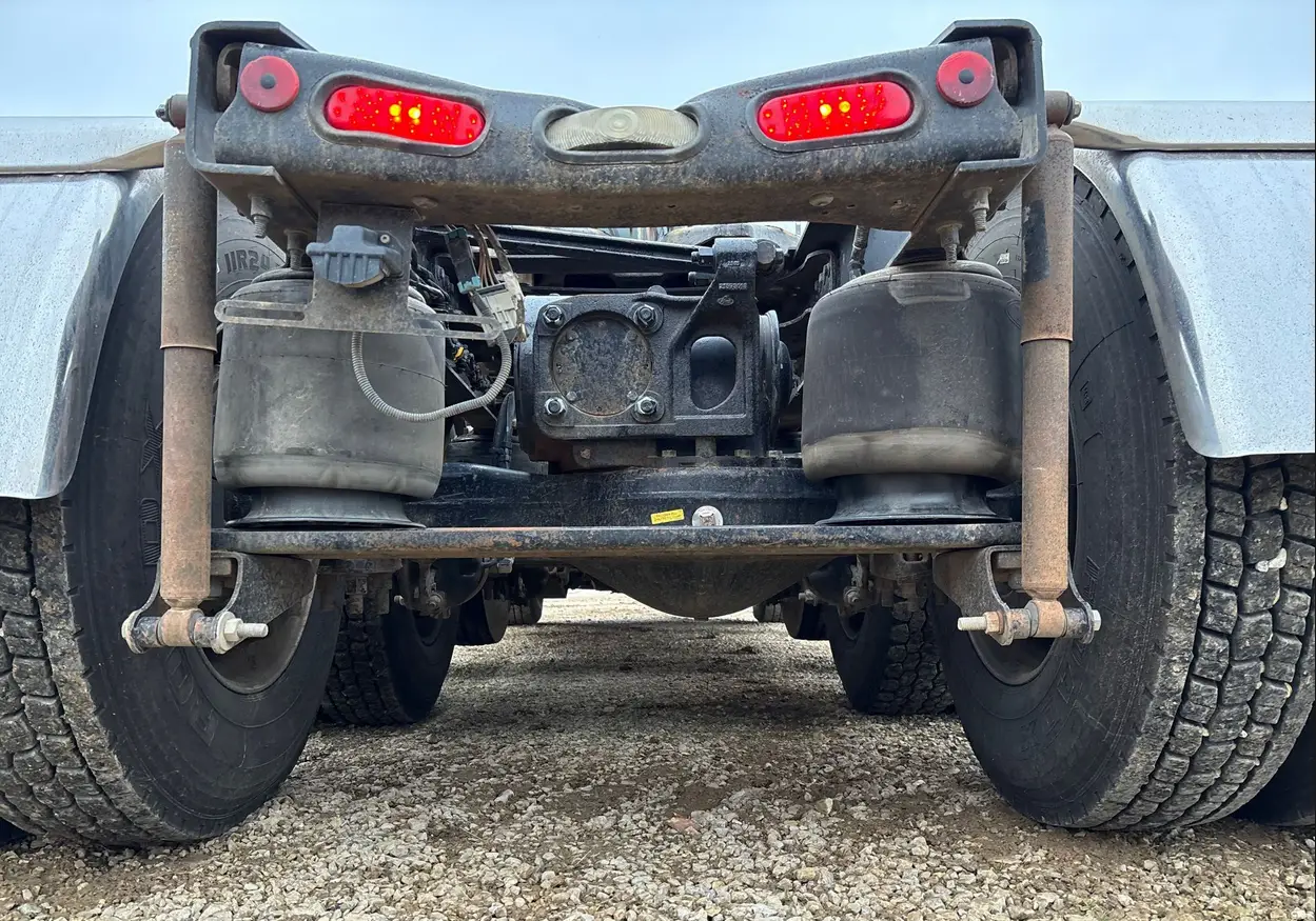 2014 Mack Titan TD713 semi truck - Image 42