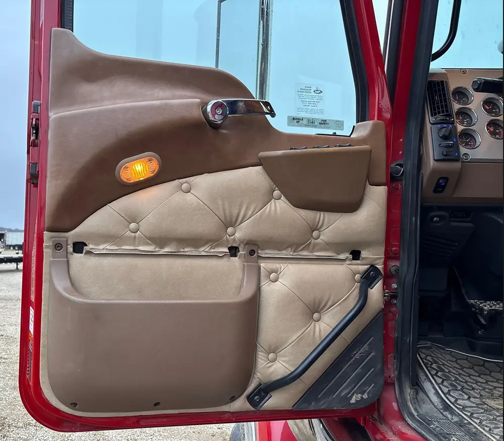 2014 Mack Titan TD713 semi truck - Image 49