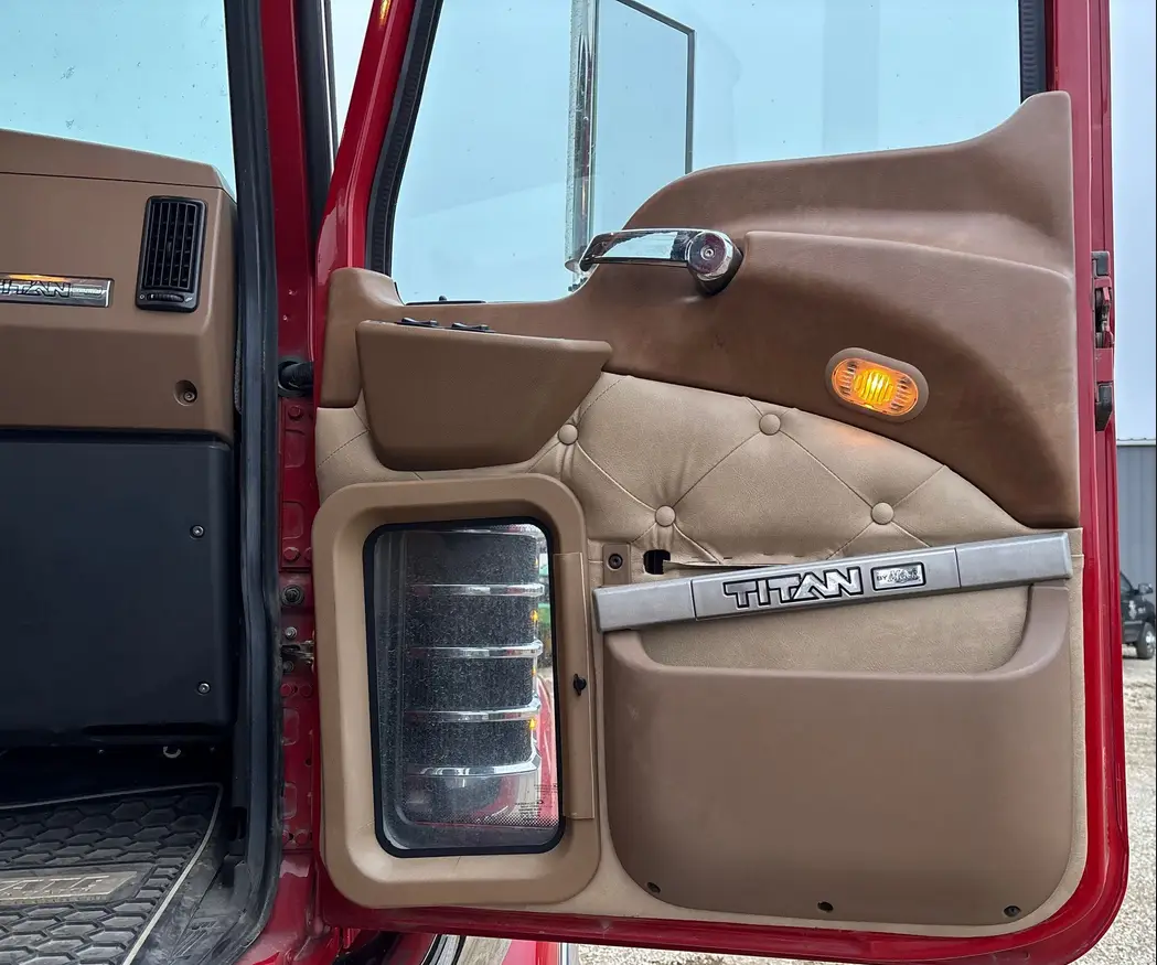 2014 Mack Titan TD713 semi truck - Image 69