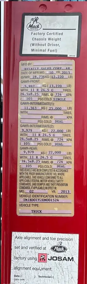 2014 Mack Titan TD713 semi truck - Image 102