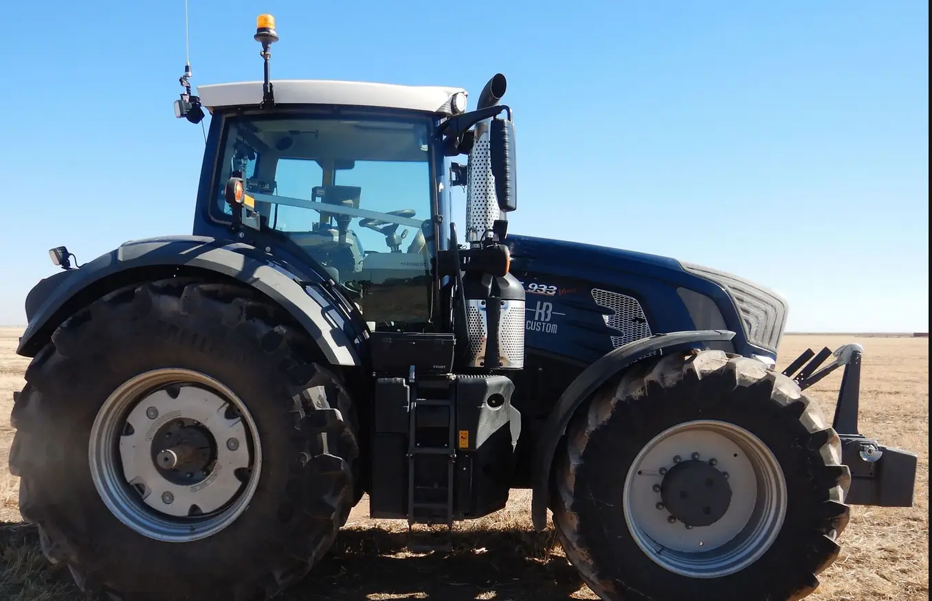 2018 Fendt 933 Vario MFWD Tractor For Sale | Low Hours | Live Auction