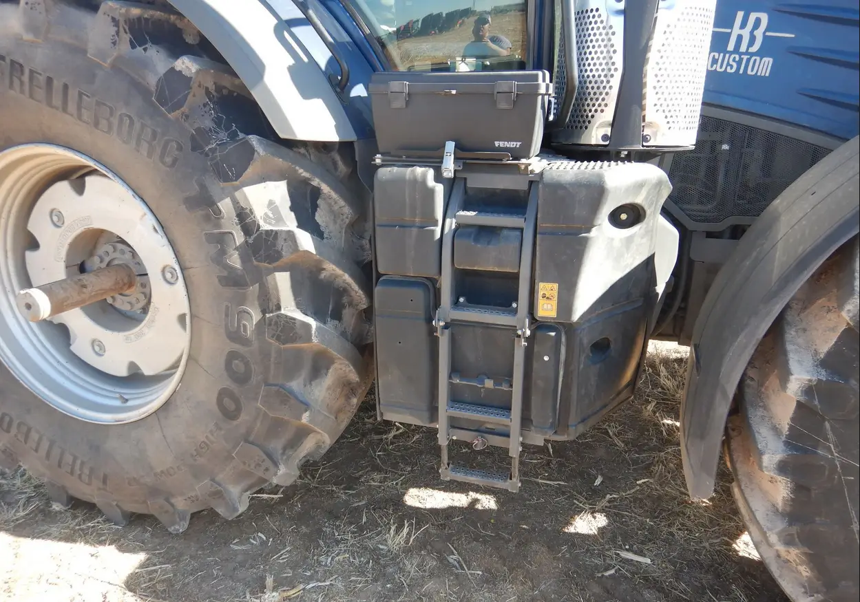 2018 Fendt 933 Vario MFWD Tractor For Sale | Low Hours | Live Auction