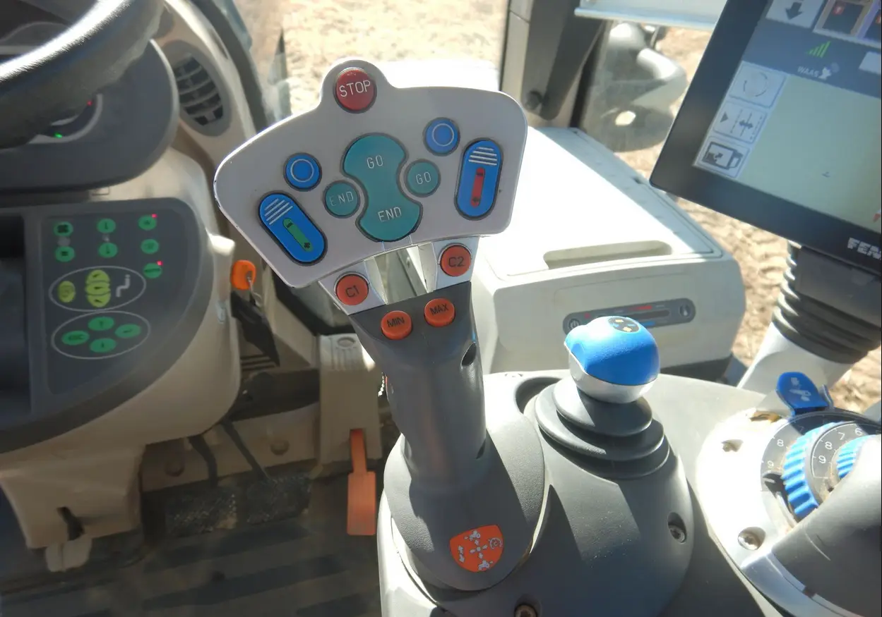 2018 Fendt 933 Vario MFWD Tractor For Sale | Low Hours | Live Auction