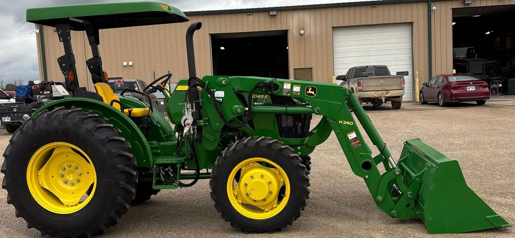 2015 John Deere 5045E MFWD Tractor For Sale | Low Hours | Live Auction