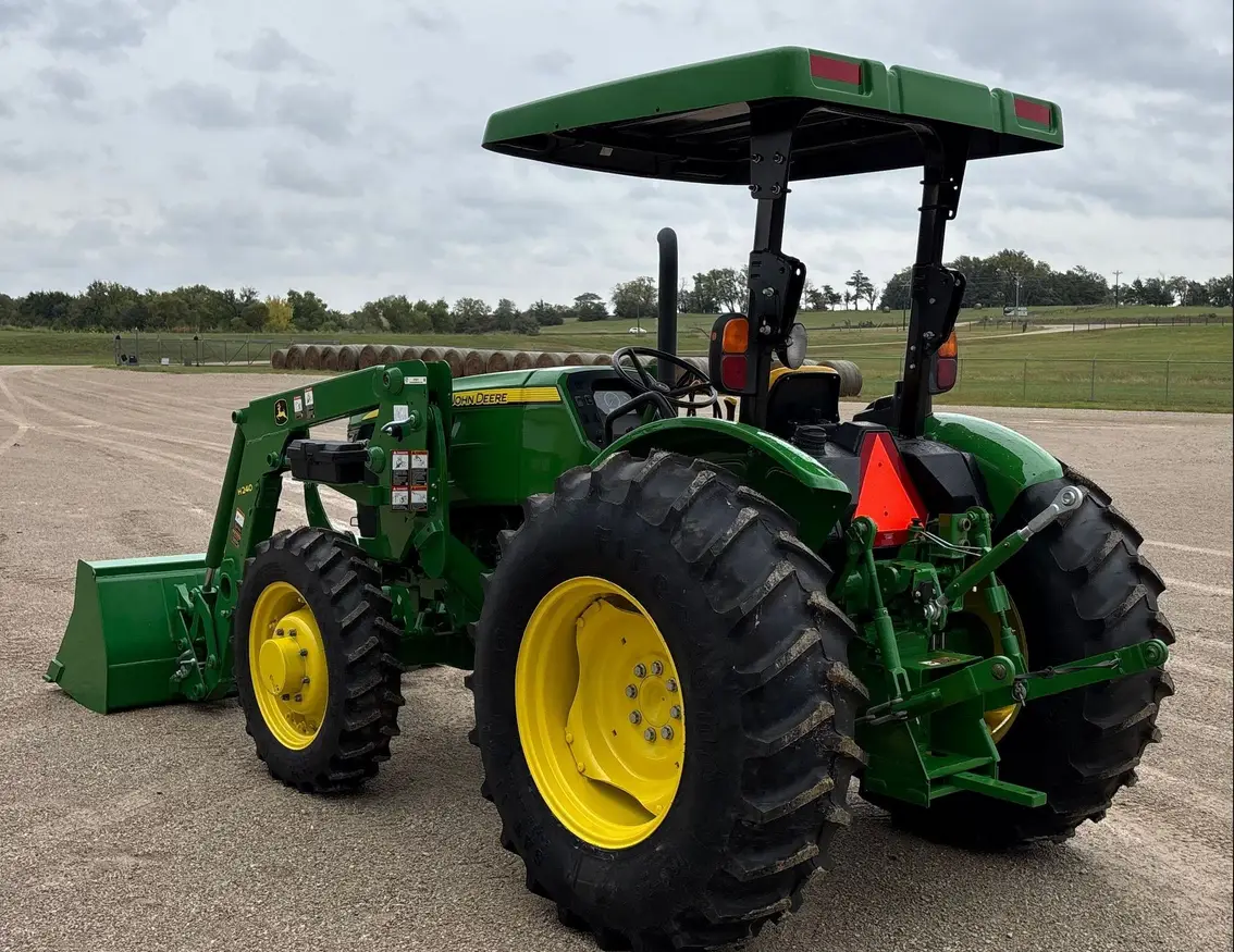 2015 John Deere 5045E MFWD Tractor For Sale | Low Hours | Live Auction