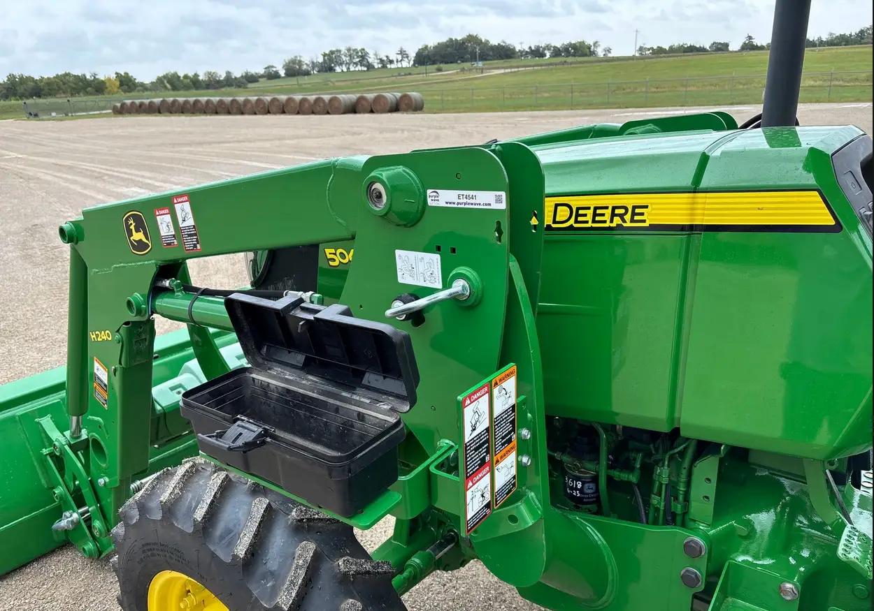 2015 John Deere 5045E MFWD Tractor For Sale | Low Hours | Live Auction