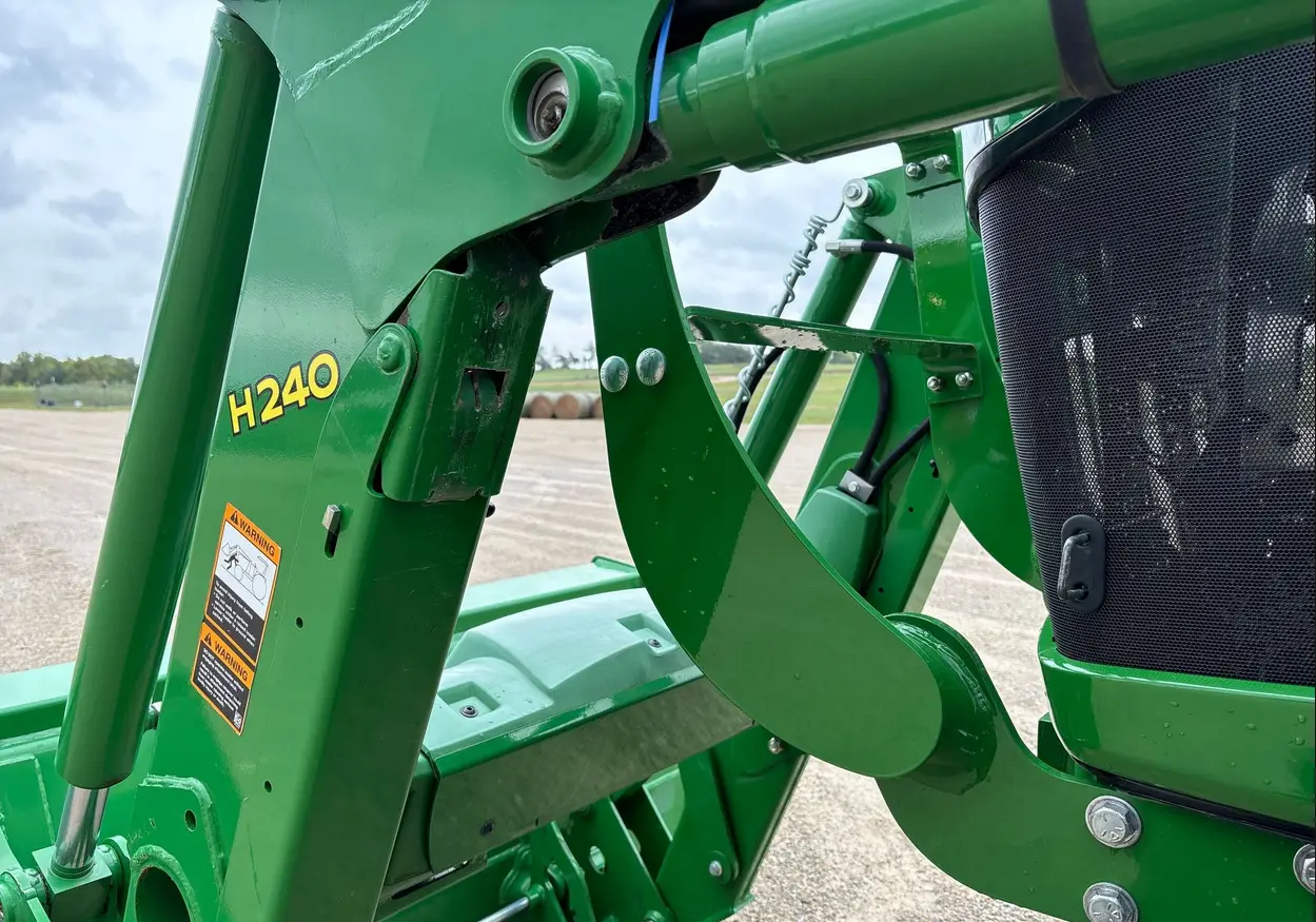 2015 John Deere 5045E MFWD Tractor For Sale | Low Hours | Live Auction