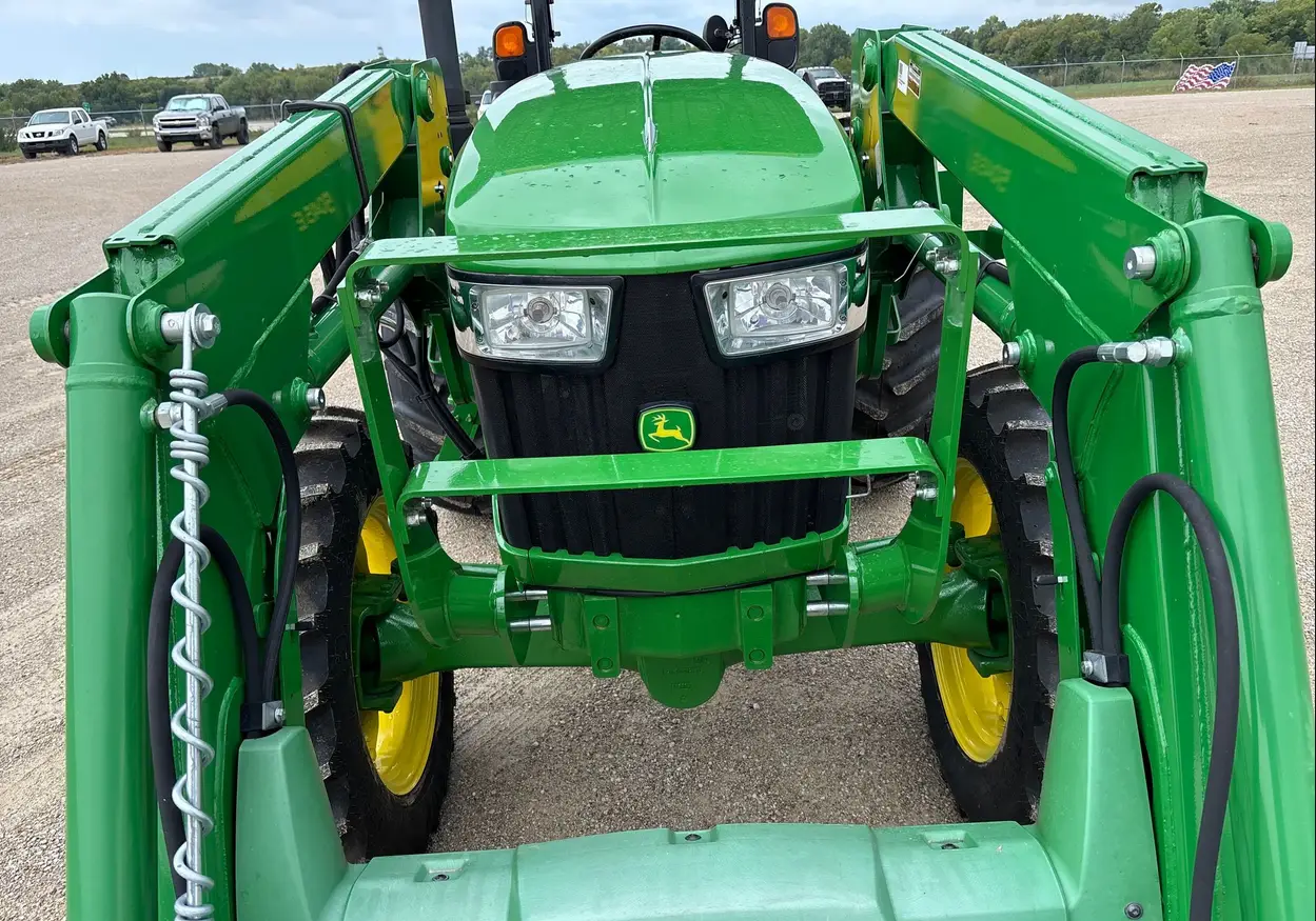 2015 John Deere 5045E MFWD Tractor For Sale | Low Hours | Live Auction