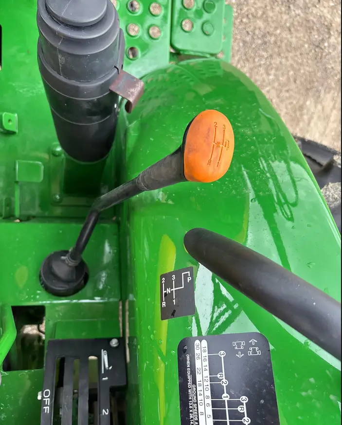 2015 John Deere 5045E MFWD Tractor For Sale | Low Hours | Live Auction