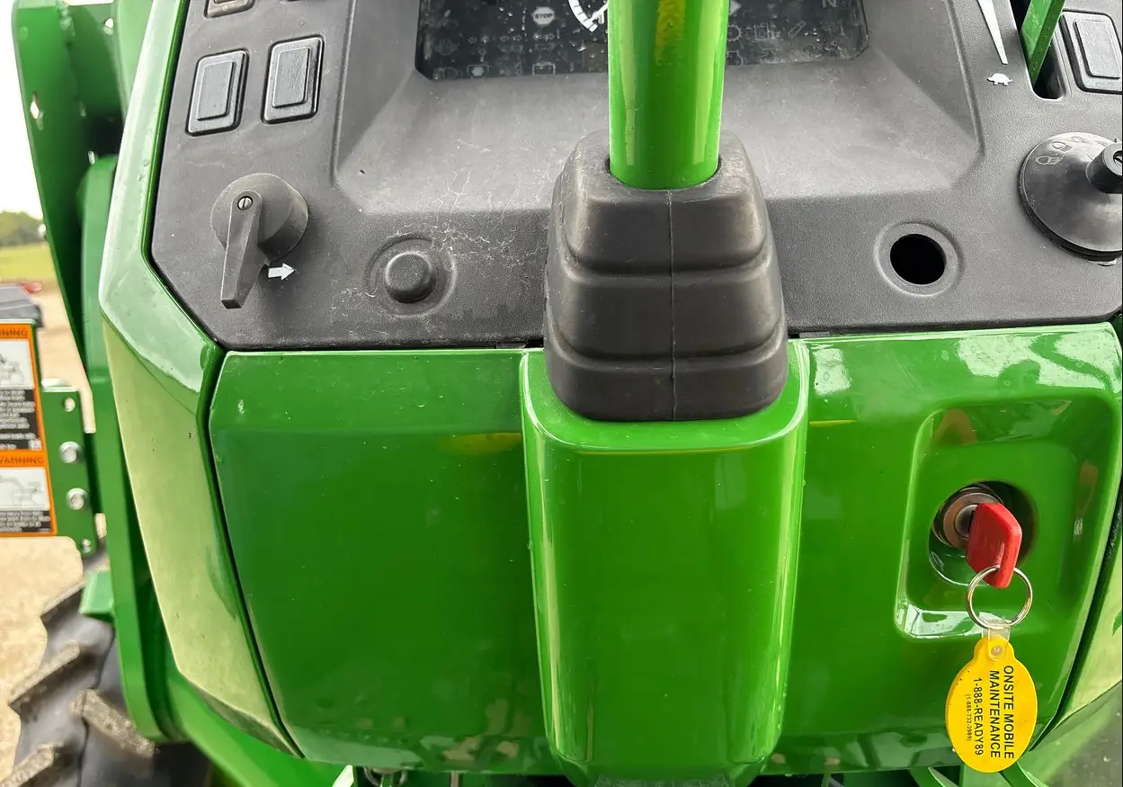 2015 John Deere 5045E MFWD Tractor For Sale | Low Hours | Live Auction