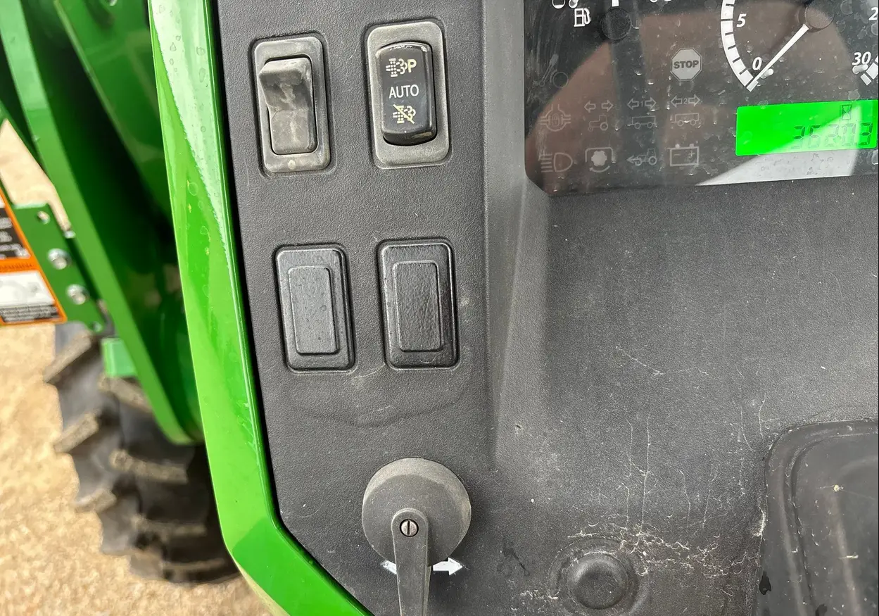 2015 John Deere 5045E MFWD Tractor For Sale | Low Hours | Live Auction
