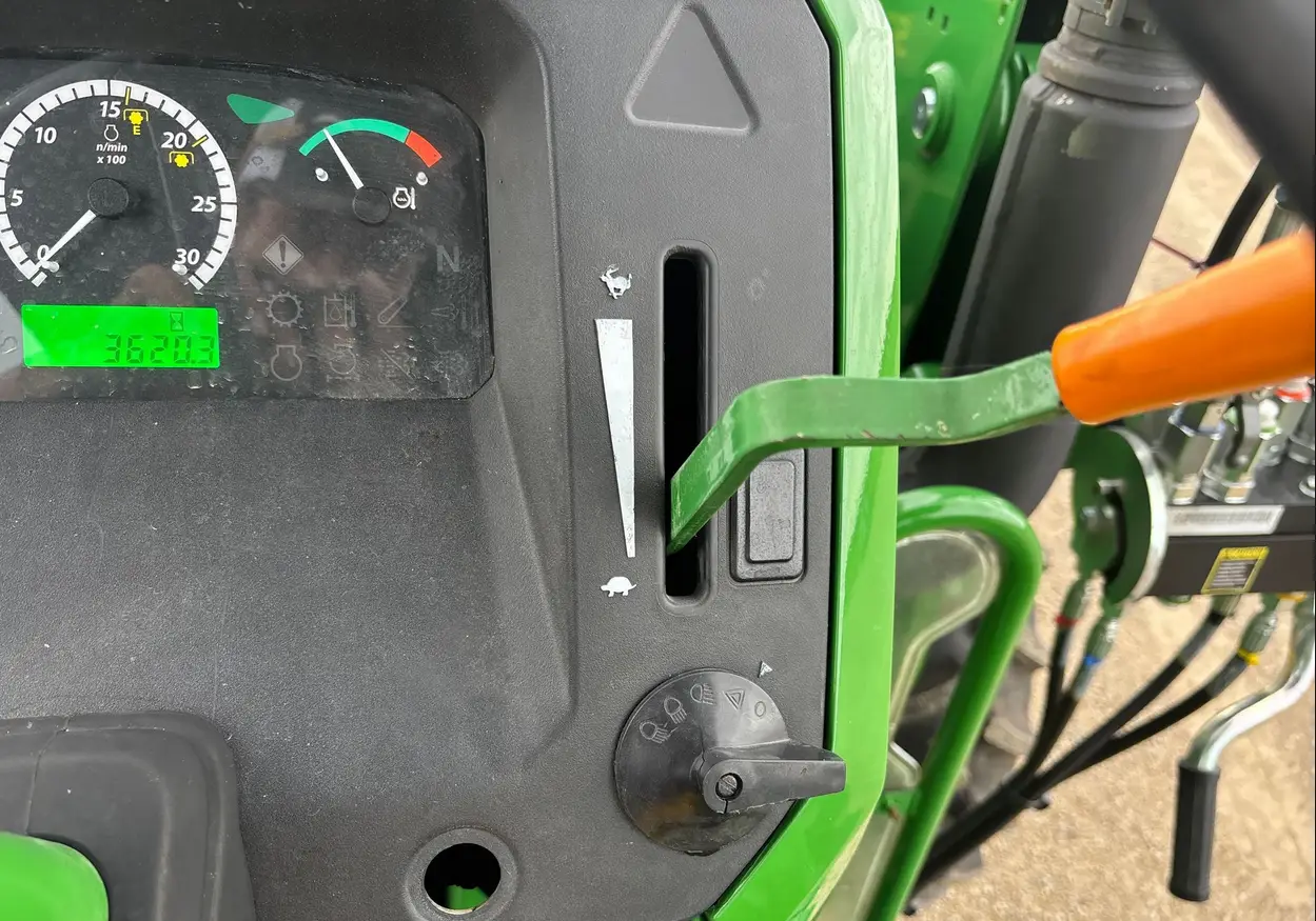 2015 John Deere 5045E MFWD Tractor For Sale | Low Hours | Live Auction