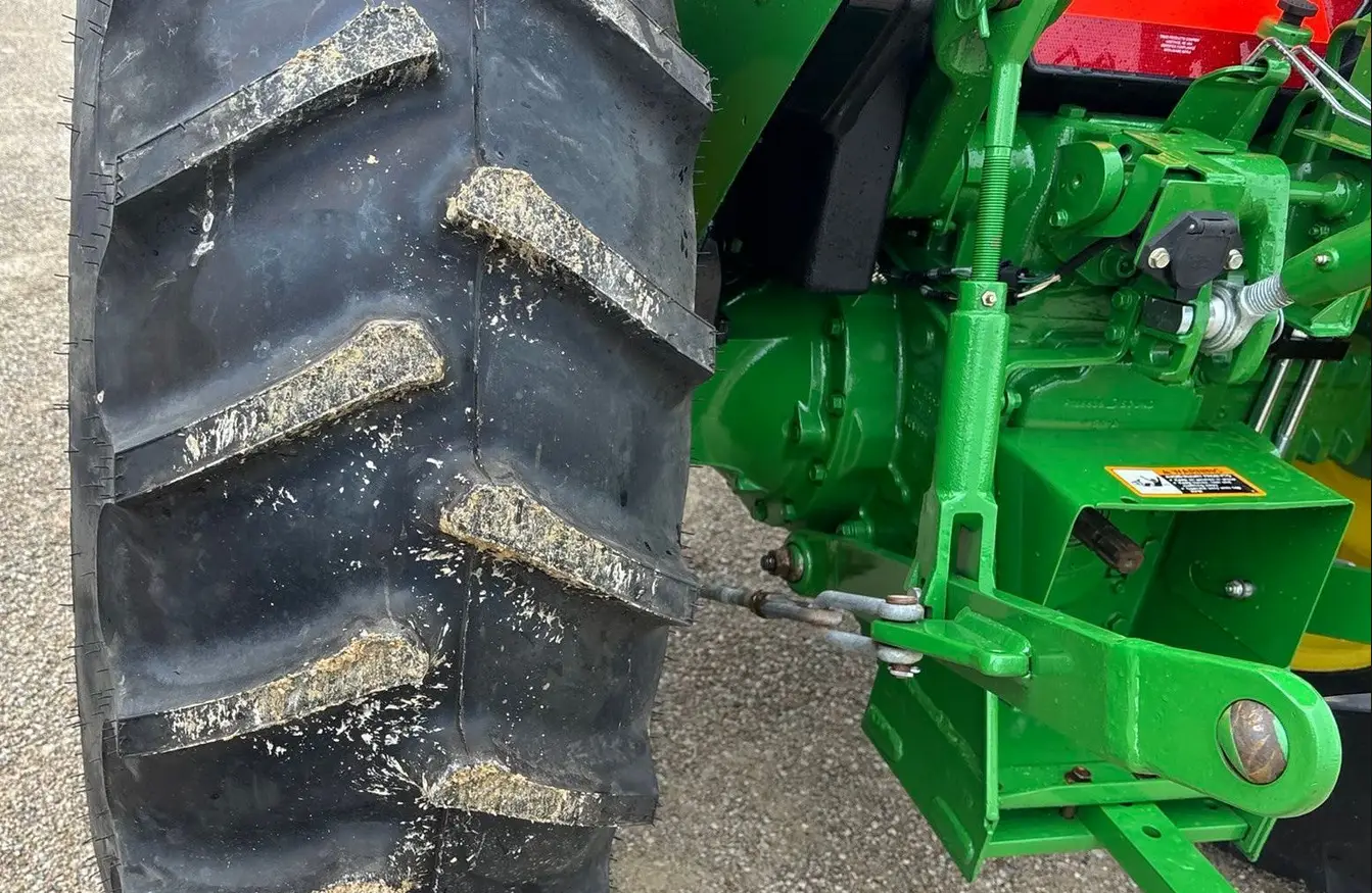 2015 John Deere 5045E MFWD Tractor For Sale | Low Hours | Live Auction