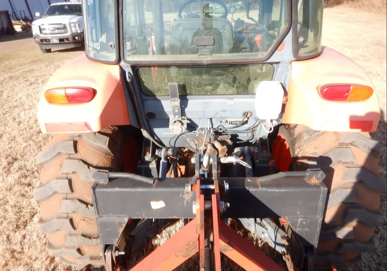 2013 Kubota M7040D MFWD Tractor For Sale | Low Hours | Live Auction