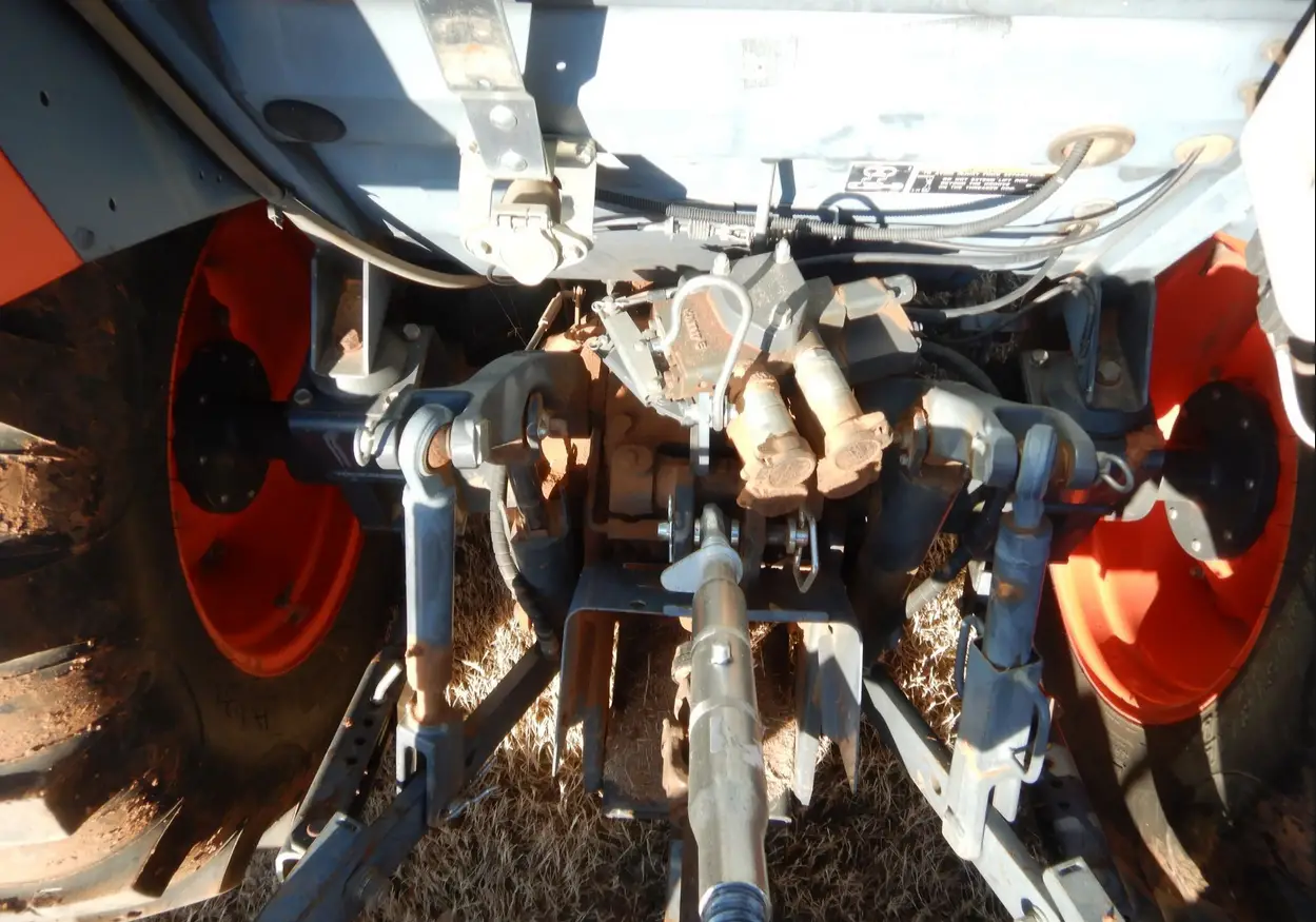 2013 Kubota M7040D MFWD Tractor For Sale | Low Hours | Live Auction