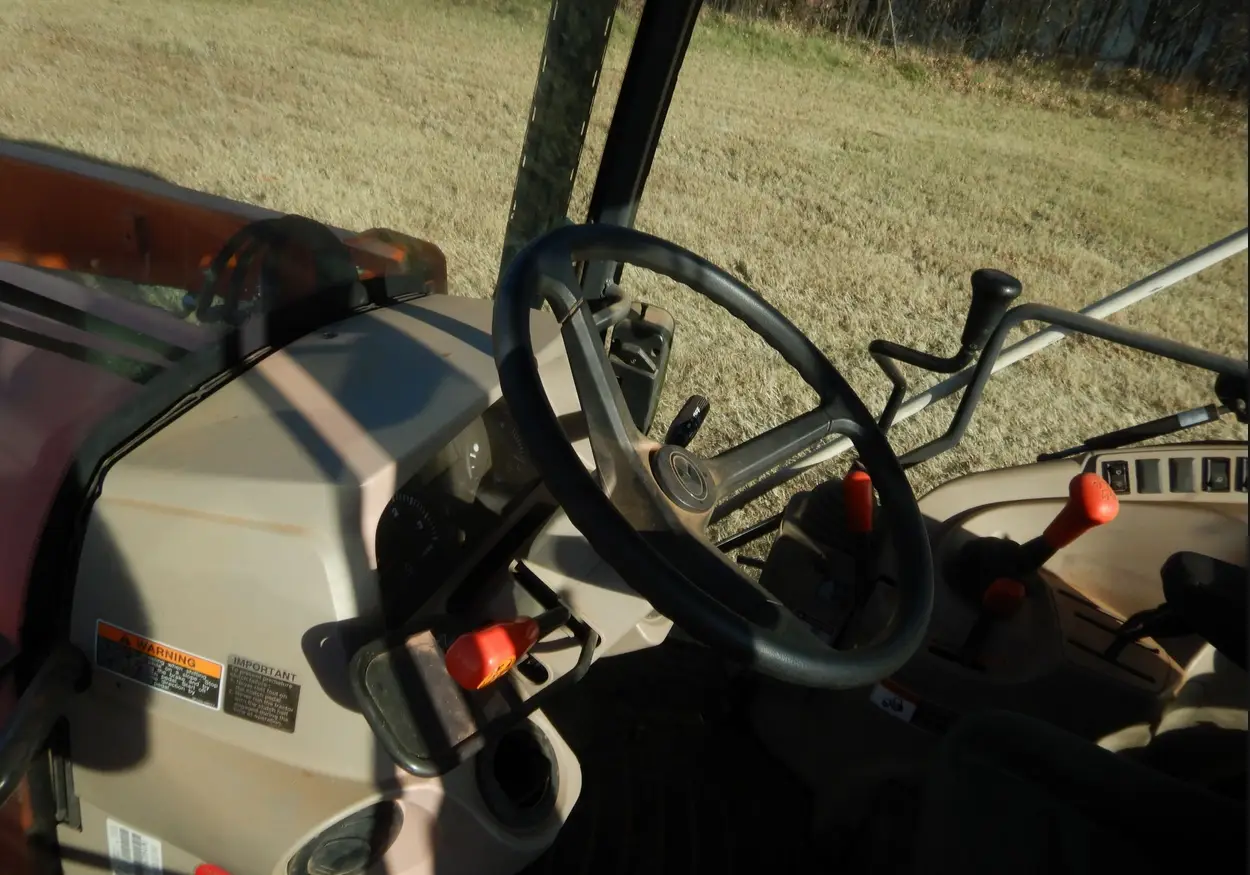 2013 Kubota M7040D MFWD Tractor For Sale | Low Hours | Live Auction