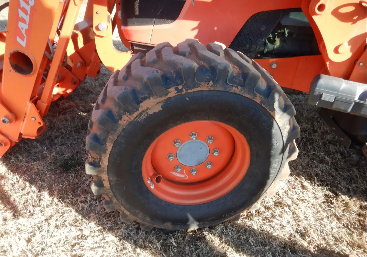 2013 Kubota M7040D MFWD Tractor For Sale | Low Hours | Live Auction