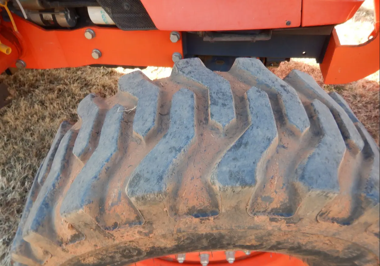 2013 Kubota M7040D MFWD Tractor For Sale | Low Hours | Live Auction