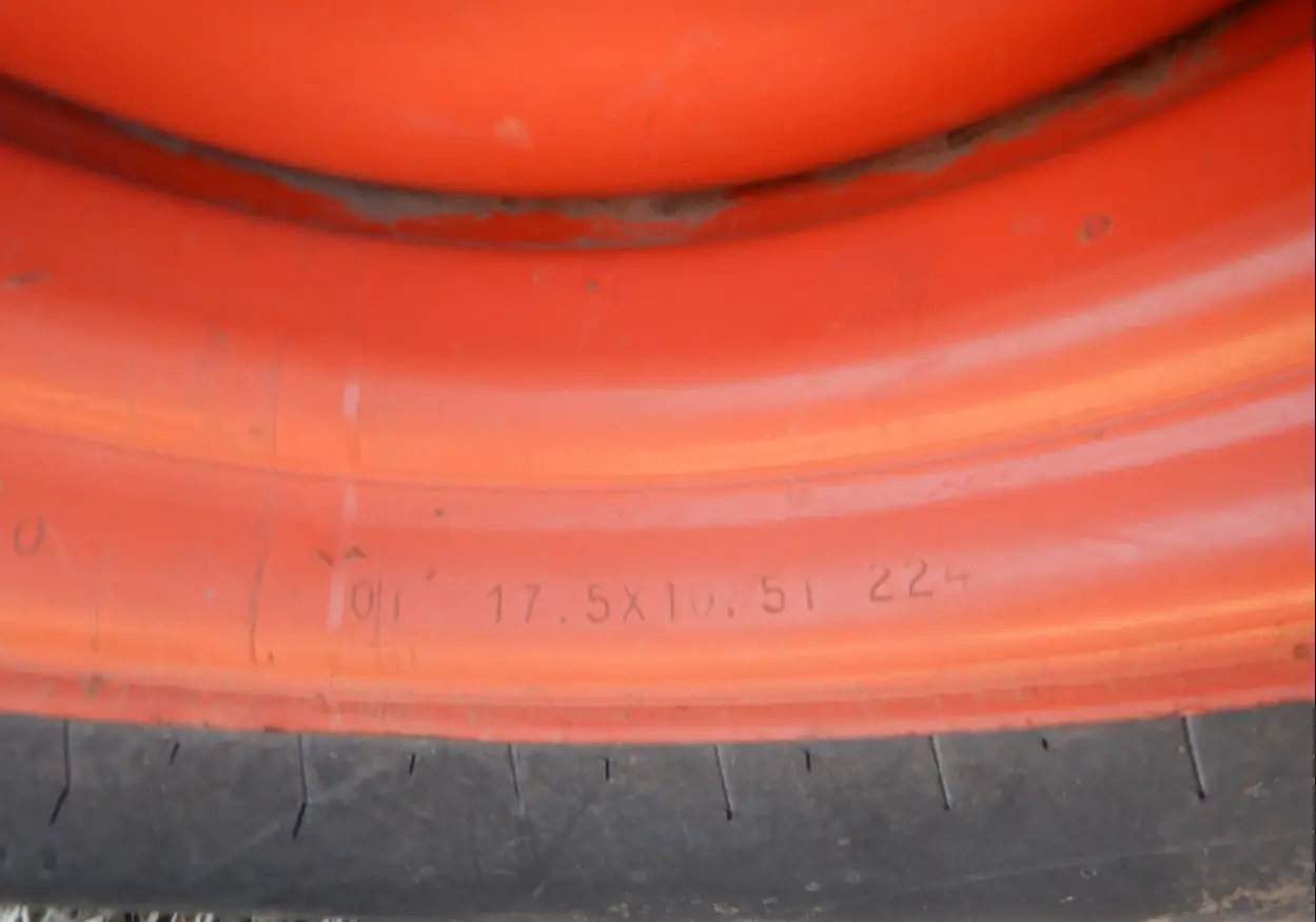 2013 Kubota M7040D MFWD Tractor For Sale | Low Hours | Live Auction