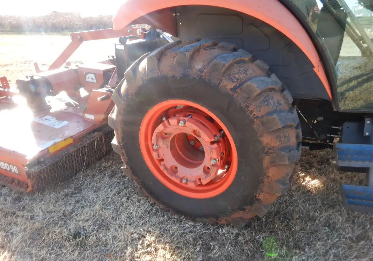 2013 Kubota M7040D MFWD Tractor For Sale | Low Hours | Live Auction
