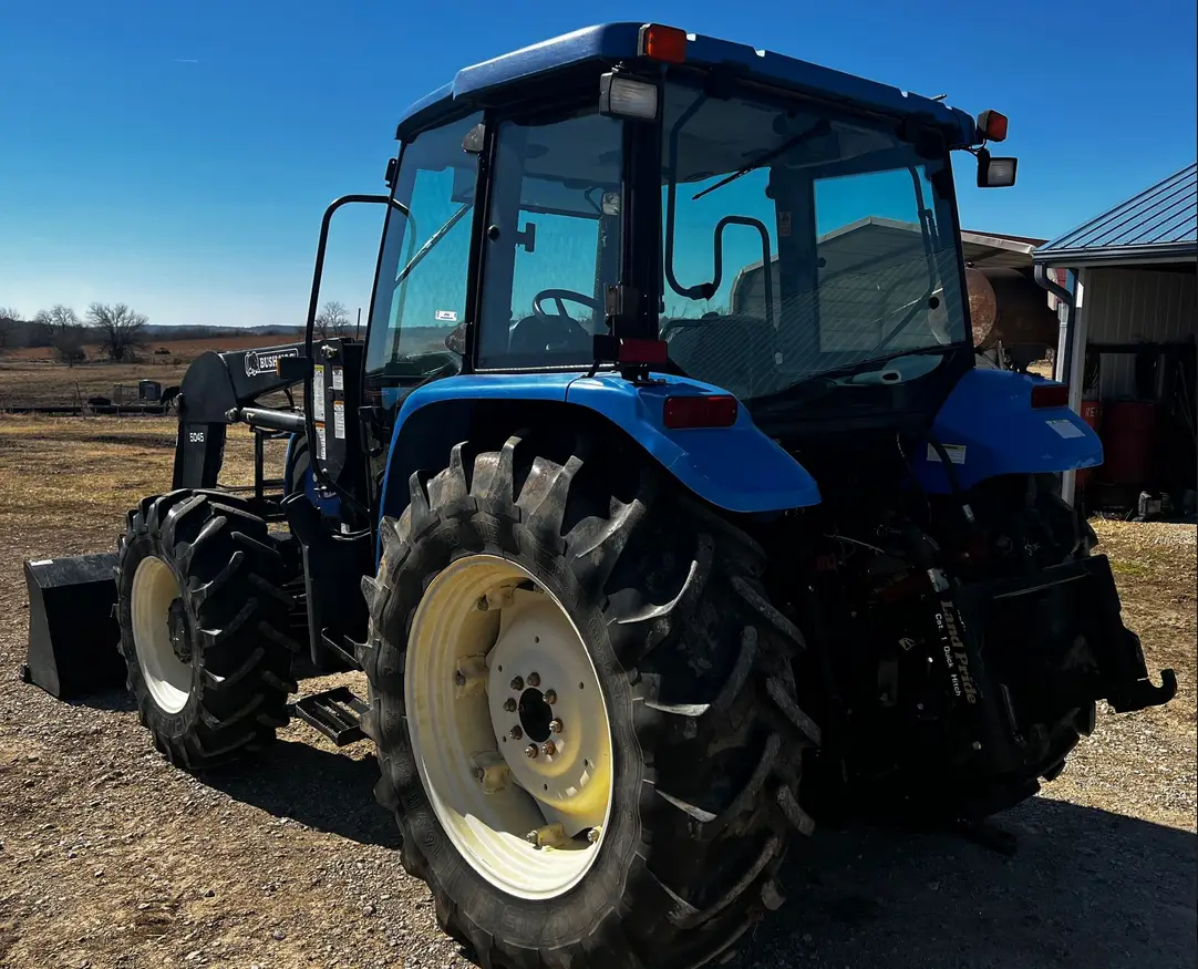 2007 New Holland TL100A MFWD Tractor For Sale | Low Hours | Live Auction