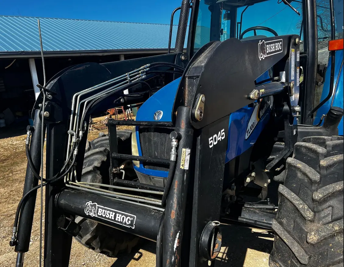 2007 New Holland TL100A MFWD Tractor For Sale | Low Hours | Live Auction