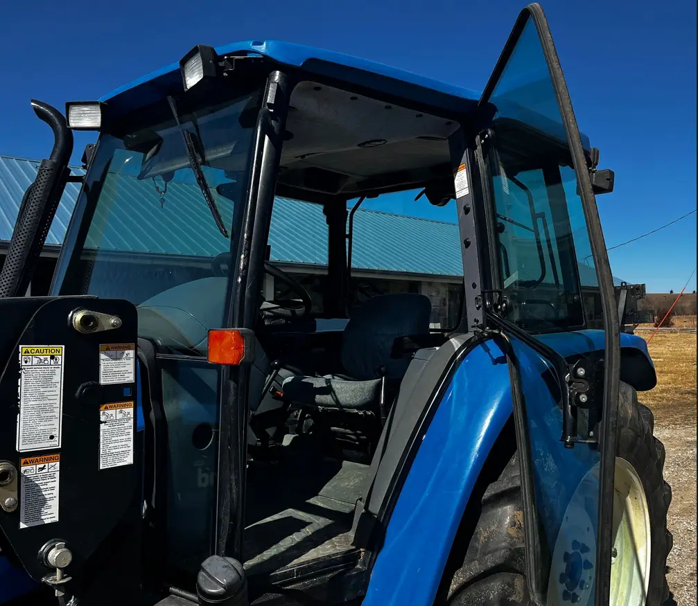 2007 New Holland TL100A MFWD Tractor For Sale | Low Hours | Live Auction