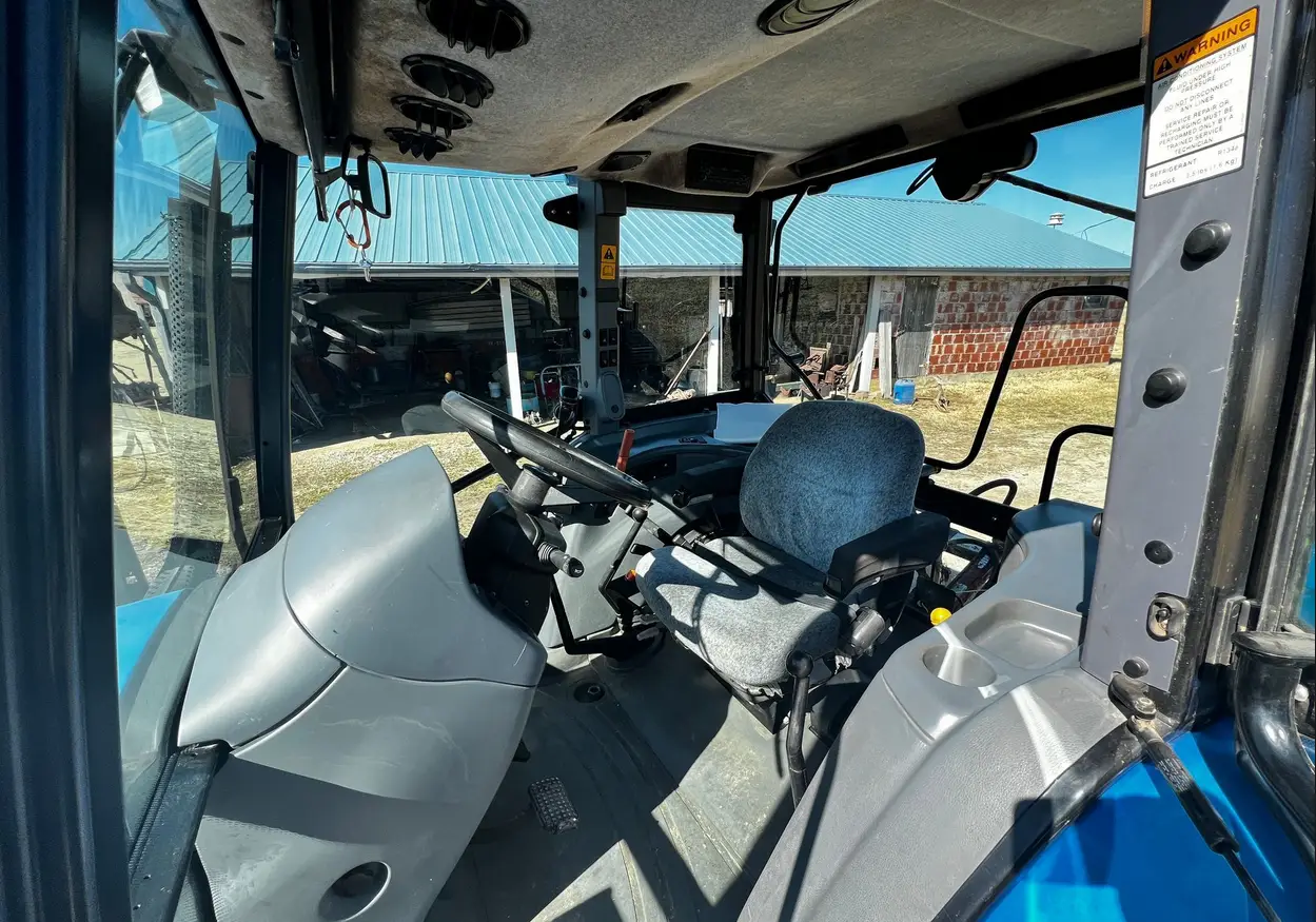 2007 New Holland TL100A MFWD Tractor For Sale | Low Hours | Live Auction
