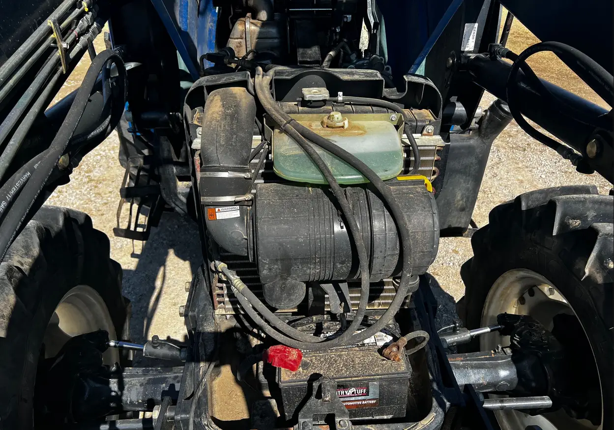 2007 New Holland TL100A MFWD Tractor For Sale | Low Hours | Live Auction