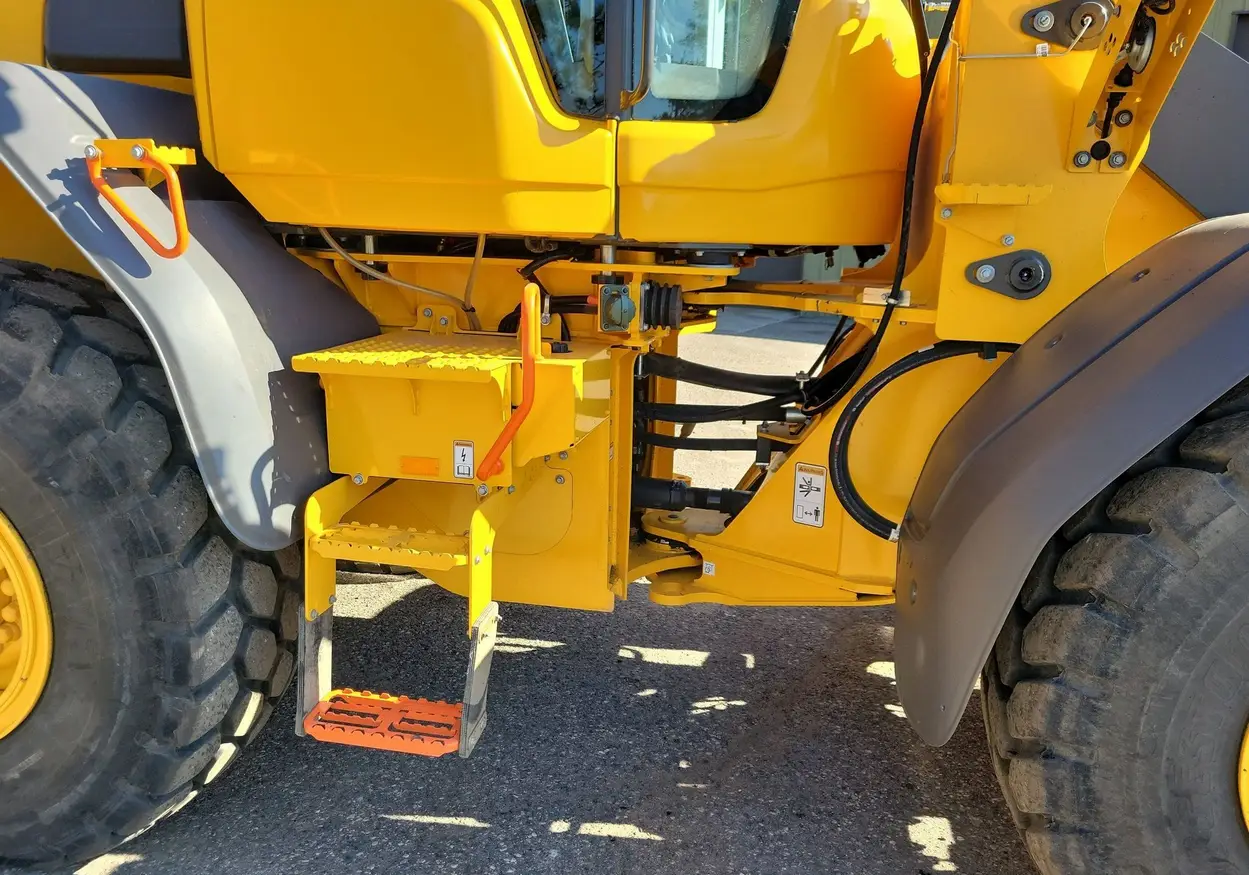 2022 Volvo L90H wheel loader For Sale | Low Hours | Live Auction