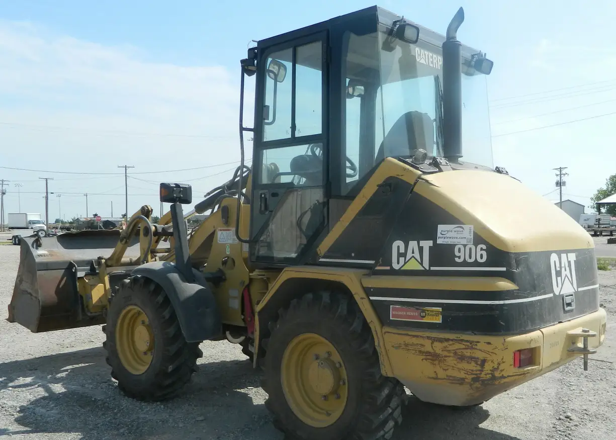 1999 Caterpillar 906 wheel loader For Sale | Low Hours | Live Auction