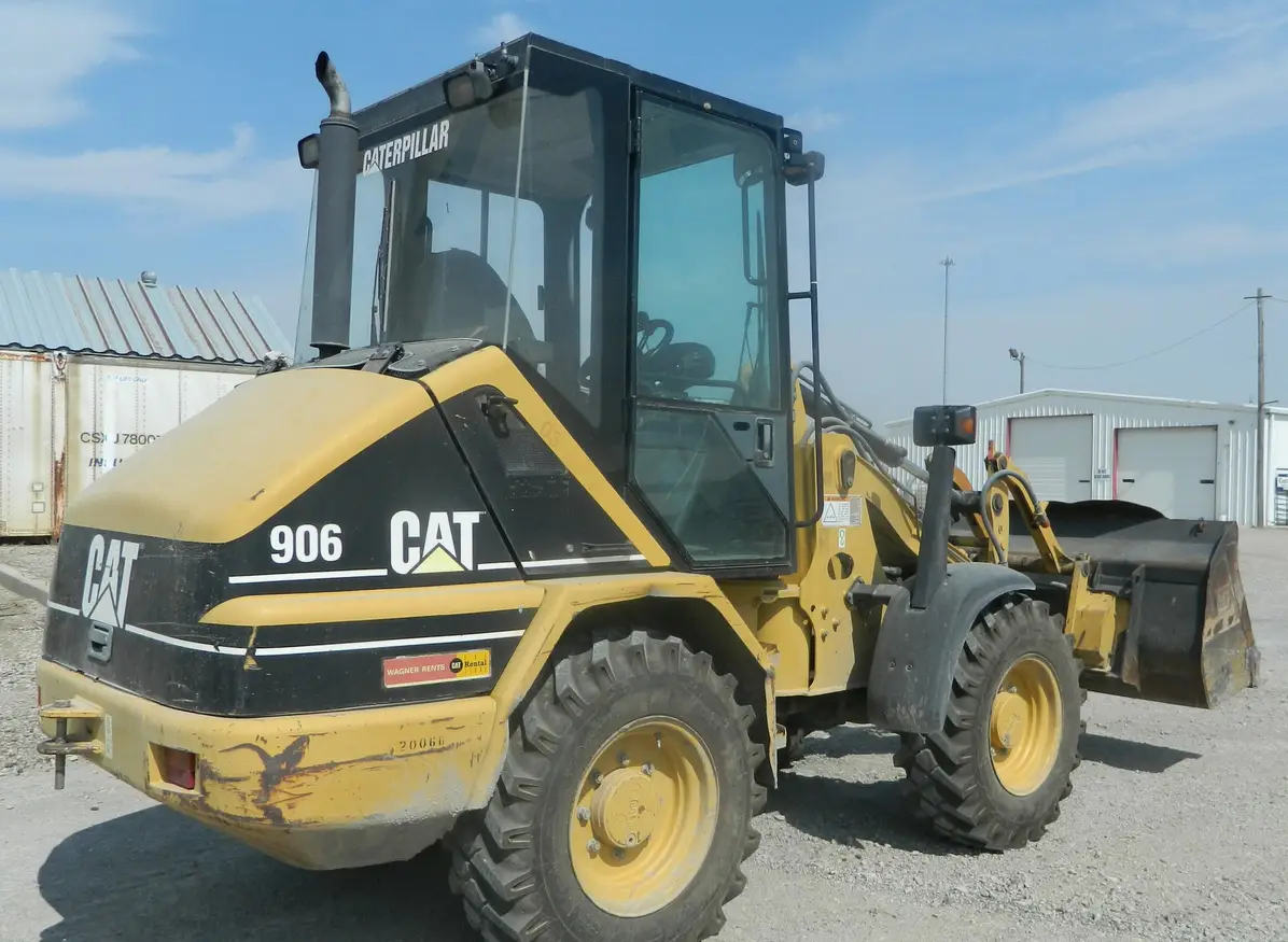 1999 Caterpillar 906 wheel loader For Sale | Low Hours | Live Auction
