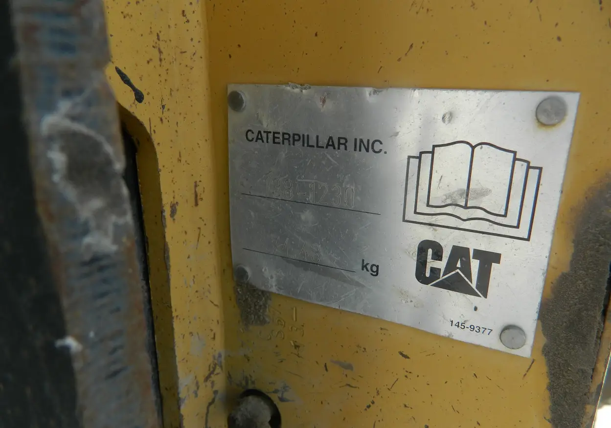 1999 Caterpillar 906 wheel loader For Sale | Low Hours | Live Auction