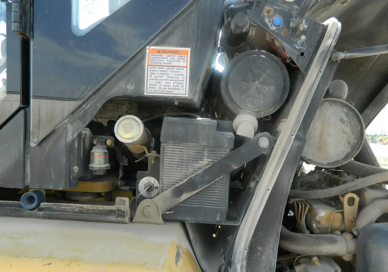 1999 Caterpillar 906 wheel loader For Sale | Low Hours | Live Auction